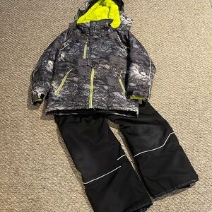 Kids snowsuit